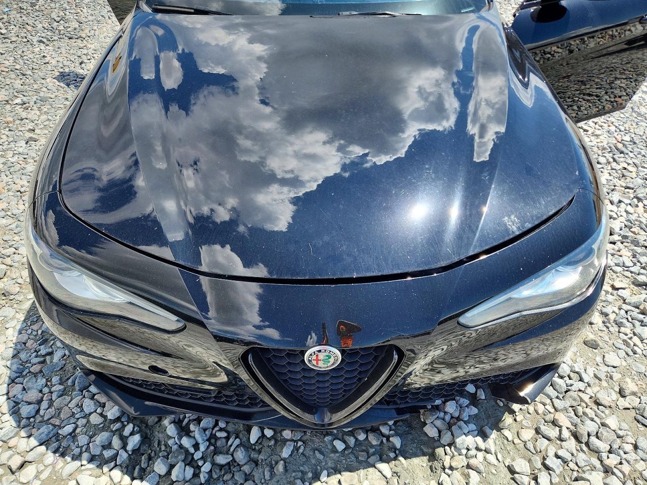 2021 ALFA ROMEO GIULIA SPORT — Фото 11 из 12