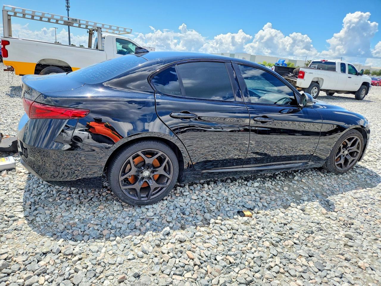 2021 ALFA ROMEO GIULIA SPORT — Фото 3 из 12