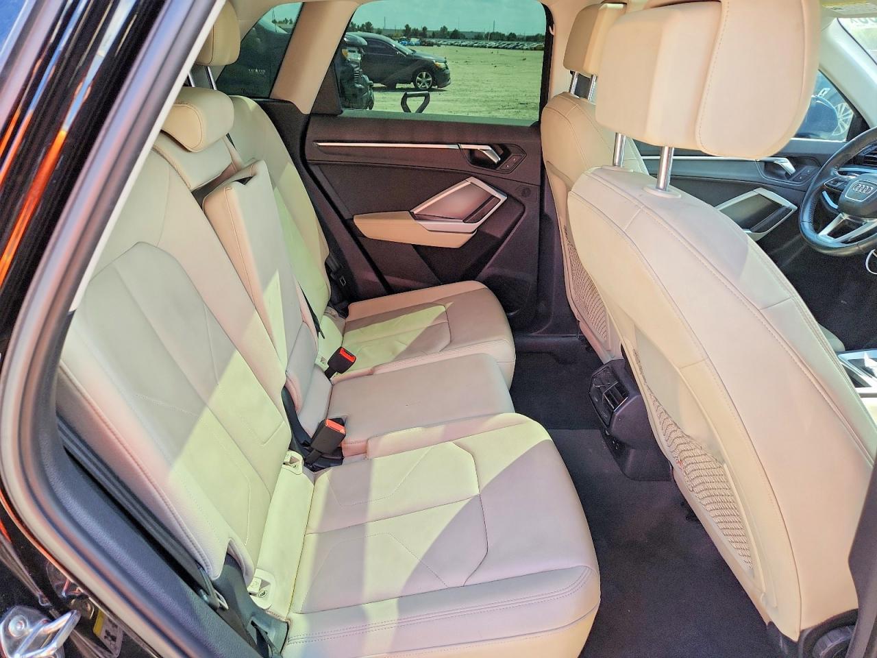 2020 AUDI Q3 PREMIUM — Фото 11 из 13