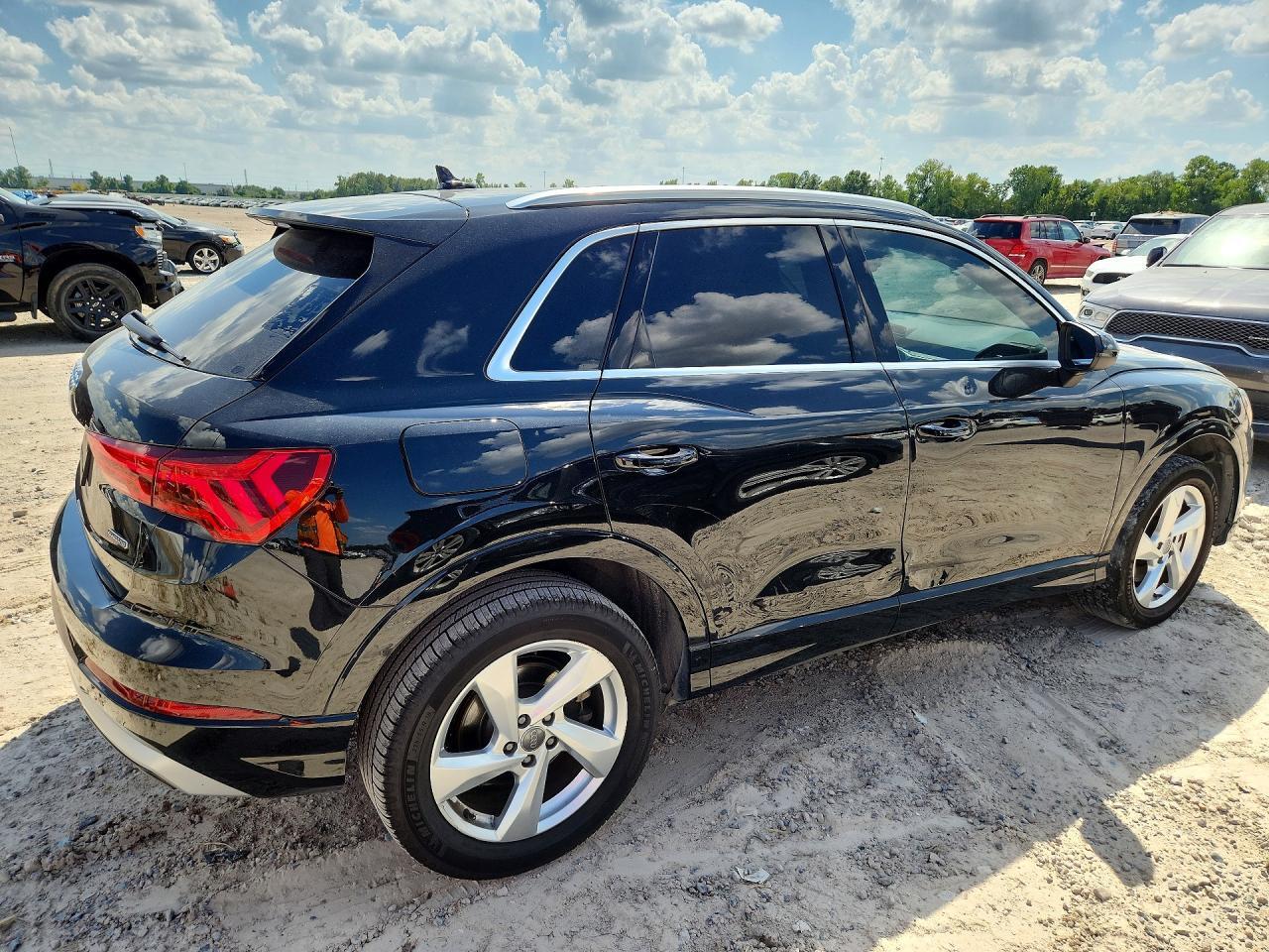 2020 AUDI Q3 PREMIUM — Фото 3 из 13