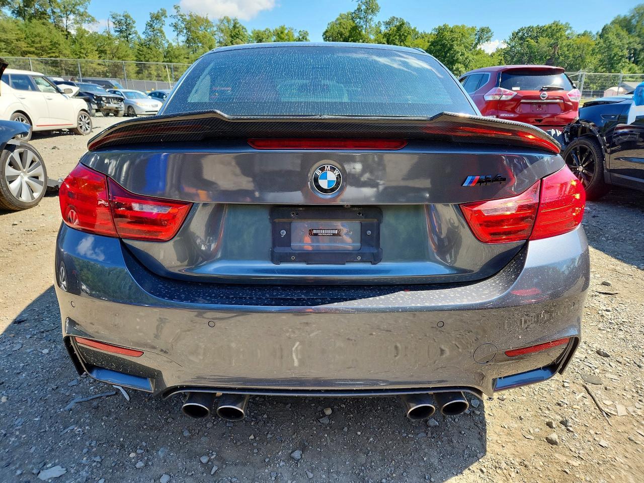 2020 BMW M4 — Фото 6 из 12