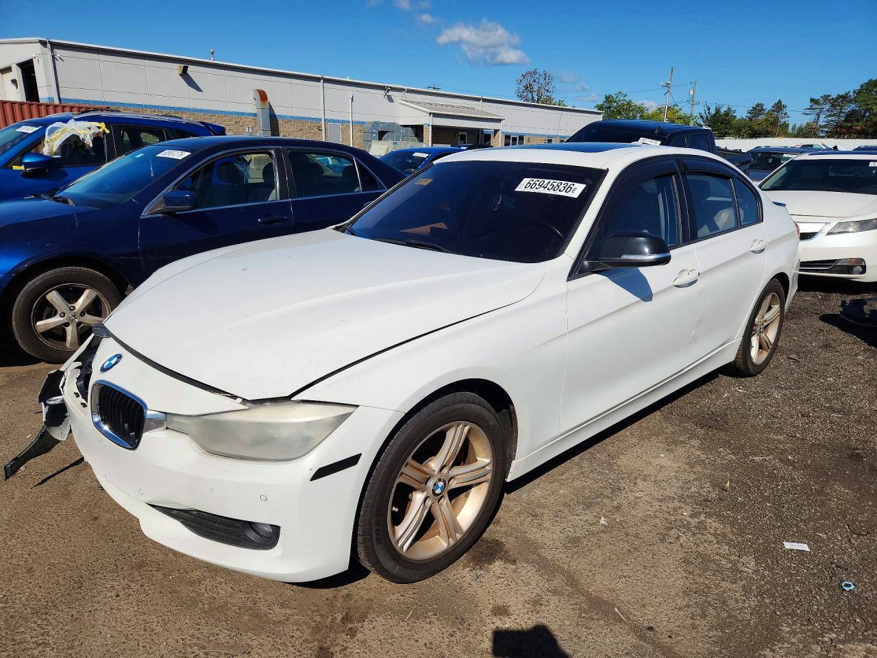 2014 BMW 320 WBA3C3G58ENS71970