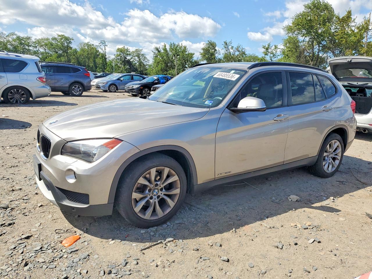 2014 BMW X1 WBAVL1C51EVY21142