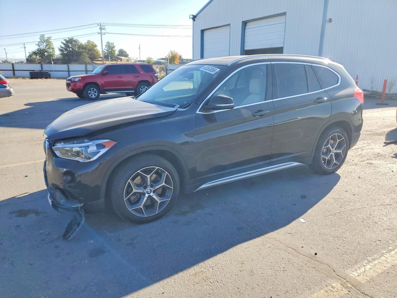 2017 BMW X1 WBXHT3C31H5F80316
