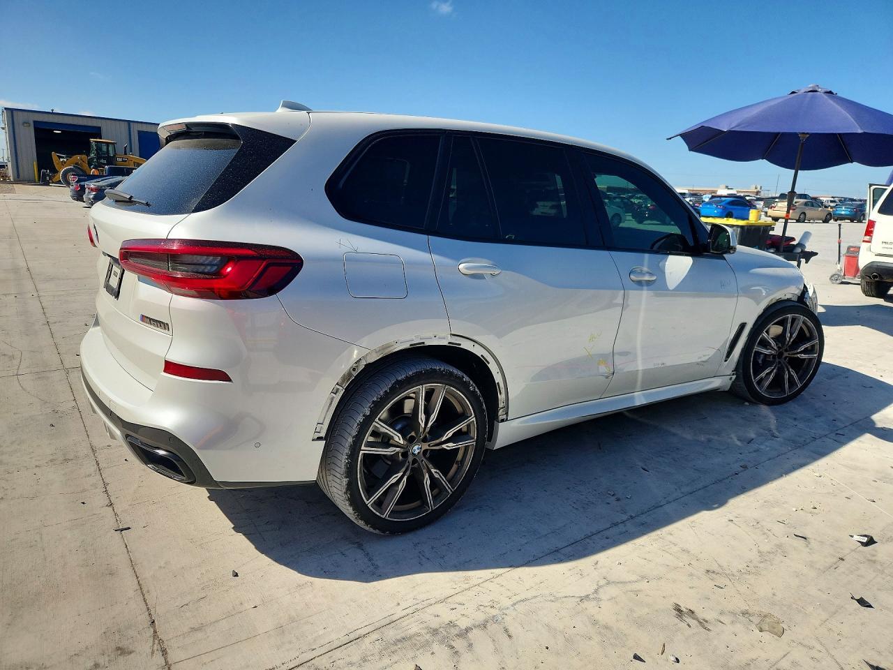 2020 BMW X5 M50I — Фото 3 из 13