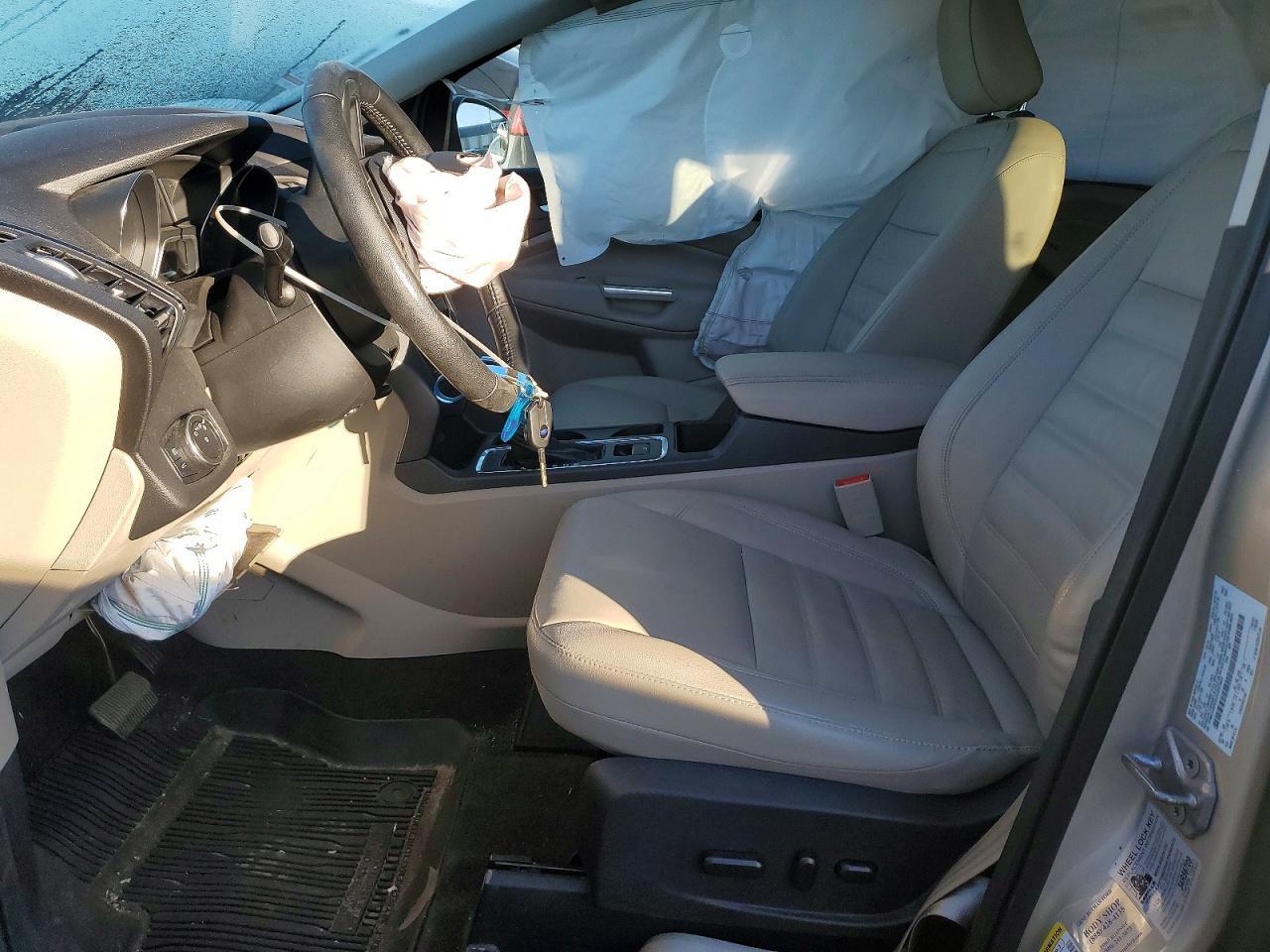1FMCU0HD2JUD57923 2018 FORD ESCAPE photo no. 7