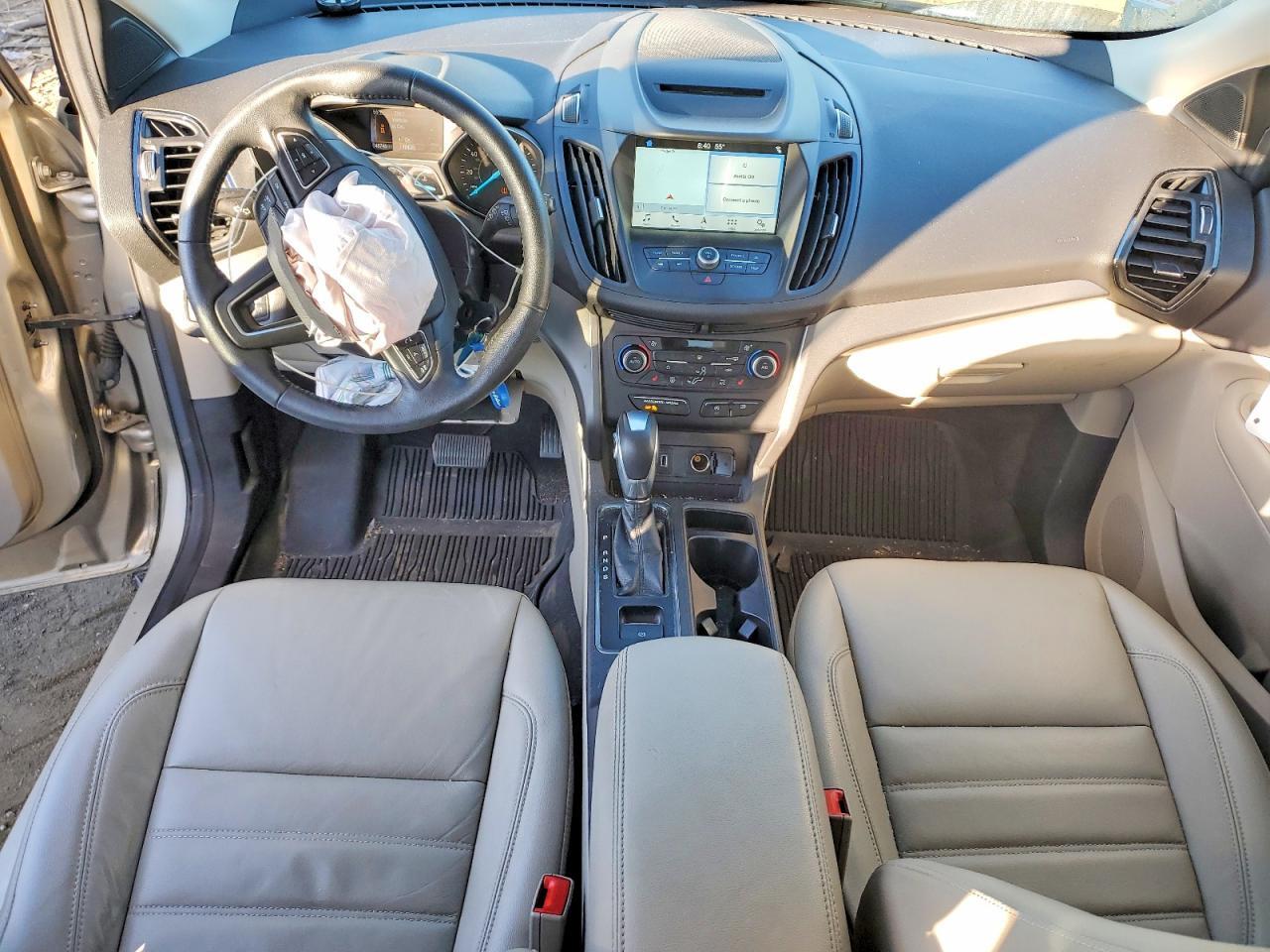 1FMCU0HD2JUD57923 2018 FORD ESCAPE photo no. 8