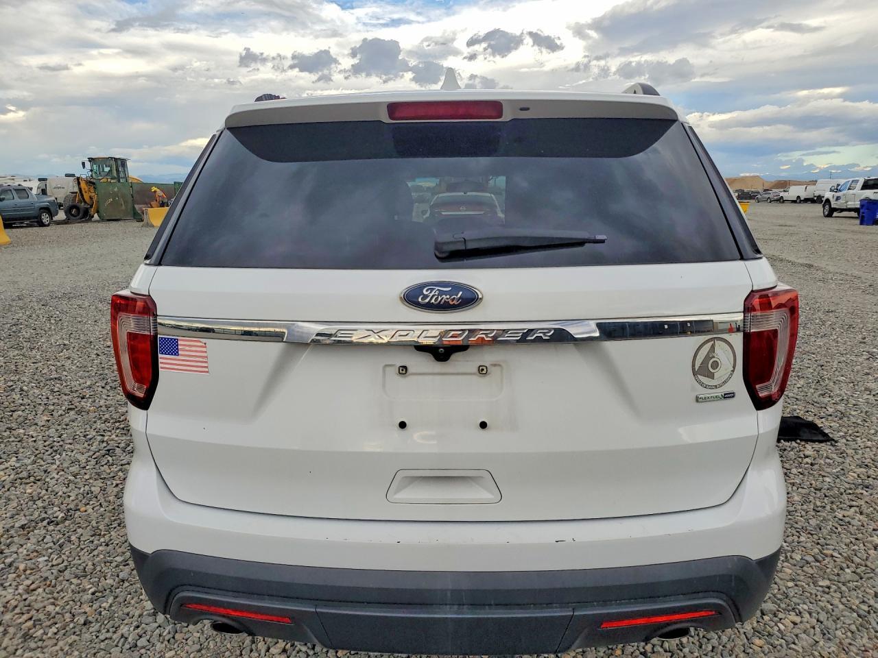 2016 FORD EXPLORER — Фото 6 из 13
