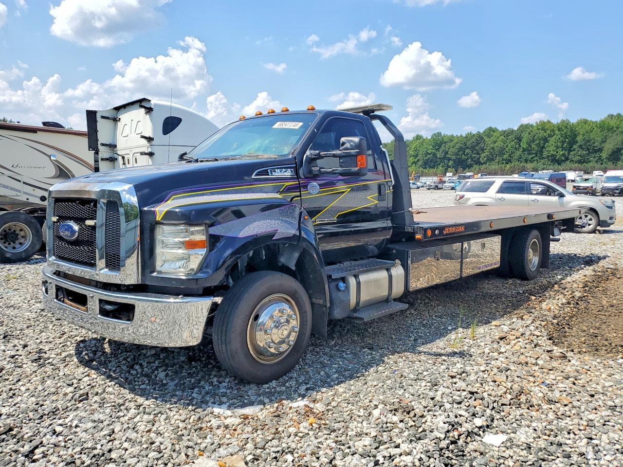 2017 FORD F650 1FDNF6DC6HDB02057