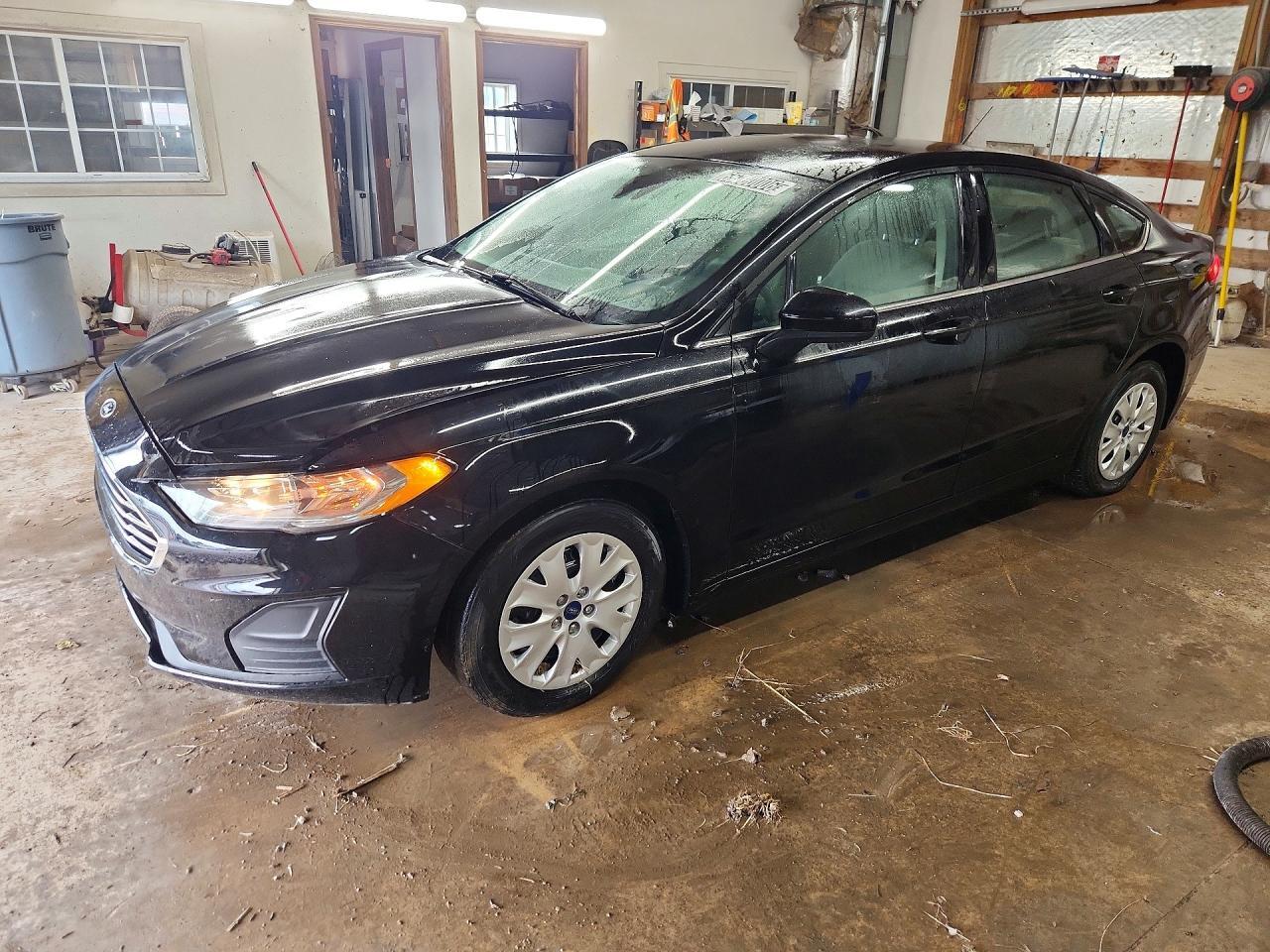 2019 FORD FUSION 3FA6P0G72KR278562