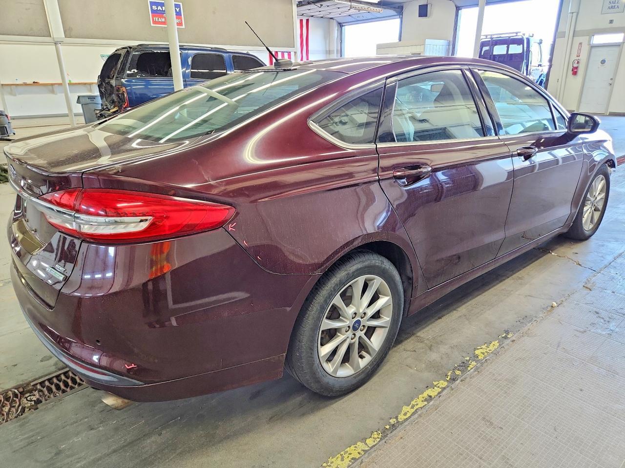 3FA6P0HD7HR195738 2017 FORD FUSION photo no. 3