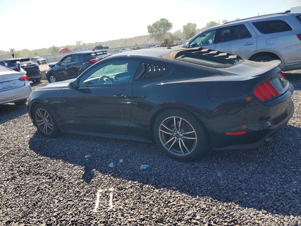 1FA6P8TH7G5281612 2016 FORD MUSTANG photo no. 2