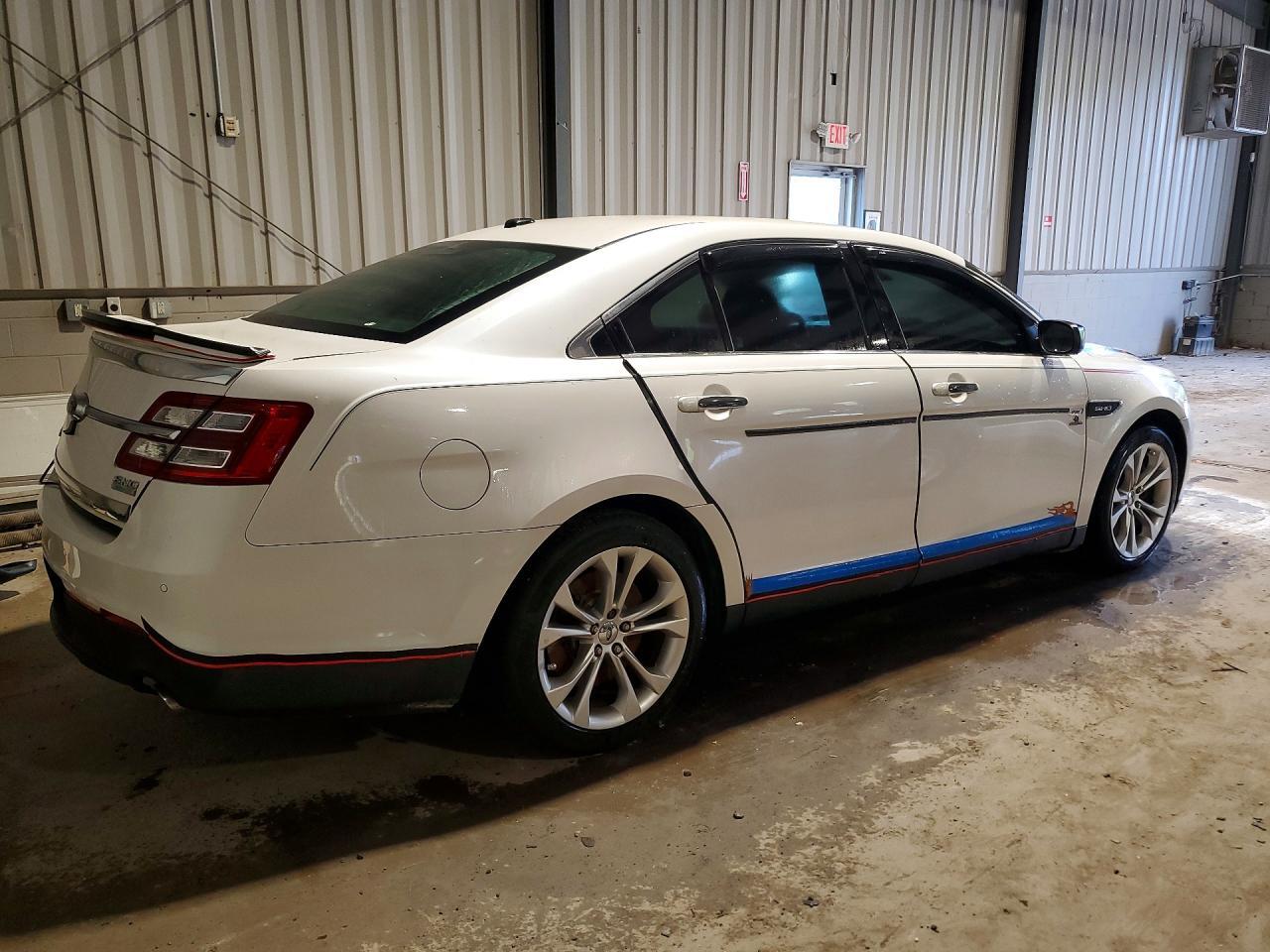 1FAHP2KT4DG147765 2013 FORD TAURUS photo no. 3