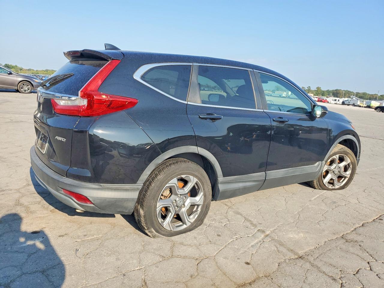 2HKRW2H87HH630432 2017 HONDA CR-V photo no. 3