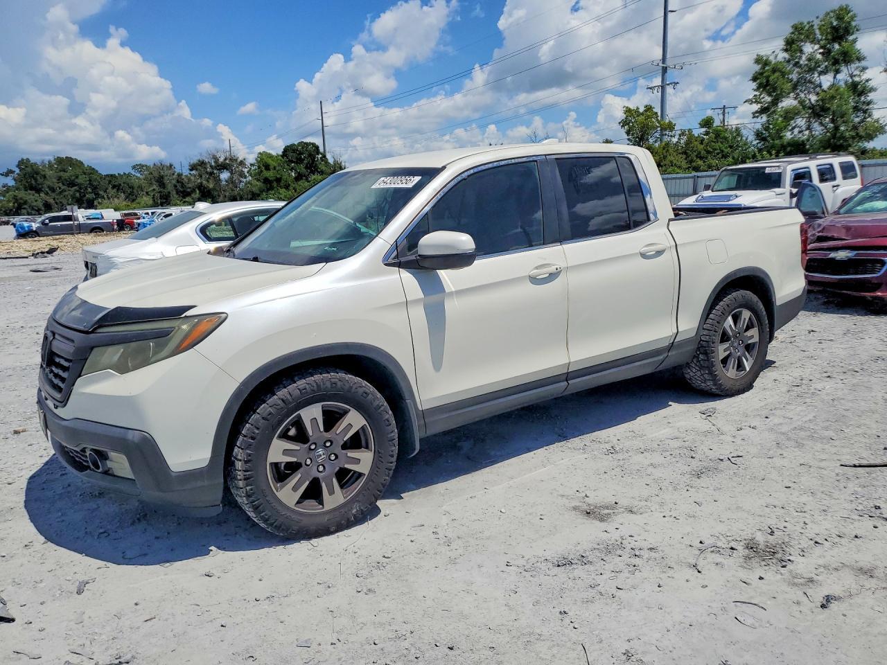 2017 HONDA RIDGELINE 5FPYK2F65HB001797