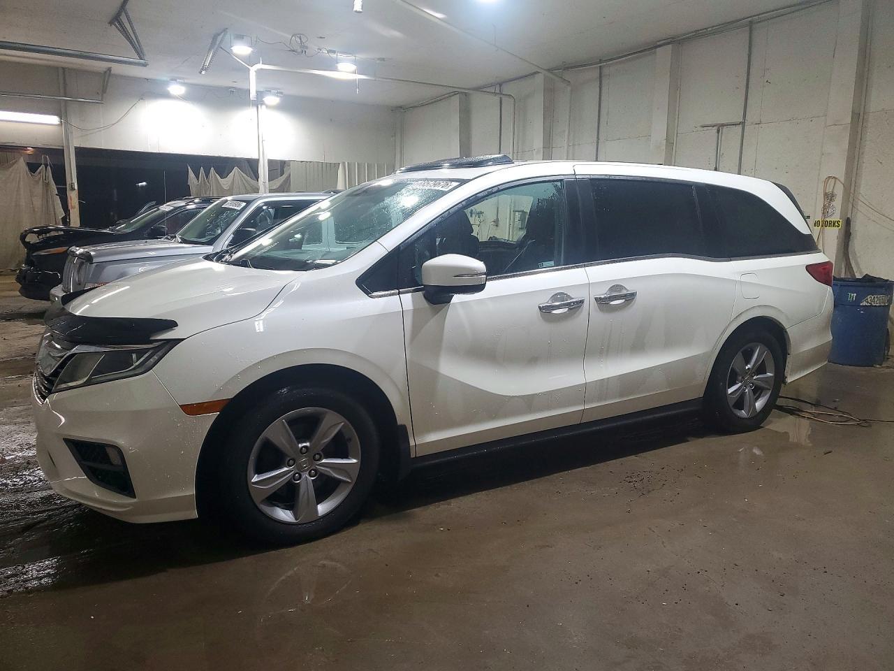 2018 HONDA ODYSSEY 5FNRL6H73JB081145
