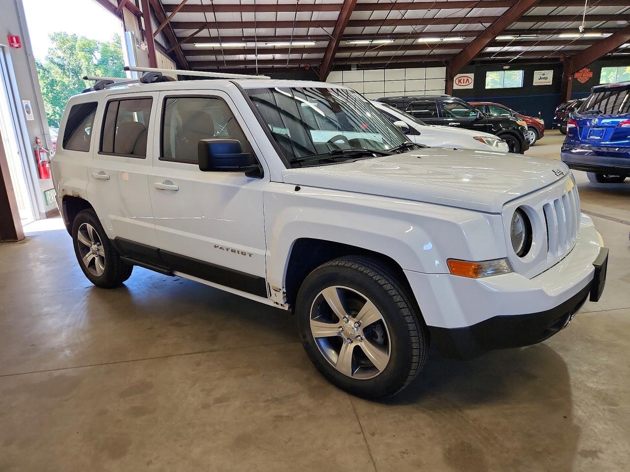 1C4NJRFB1HD206352 2017 JEEP PATRIOT photo no. 4
