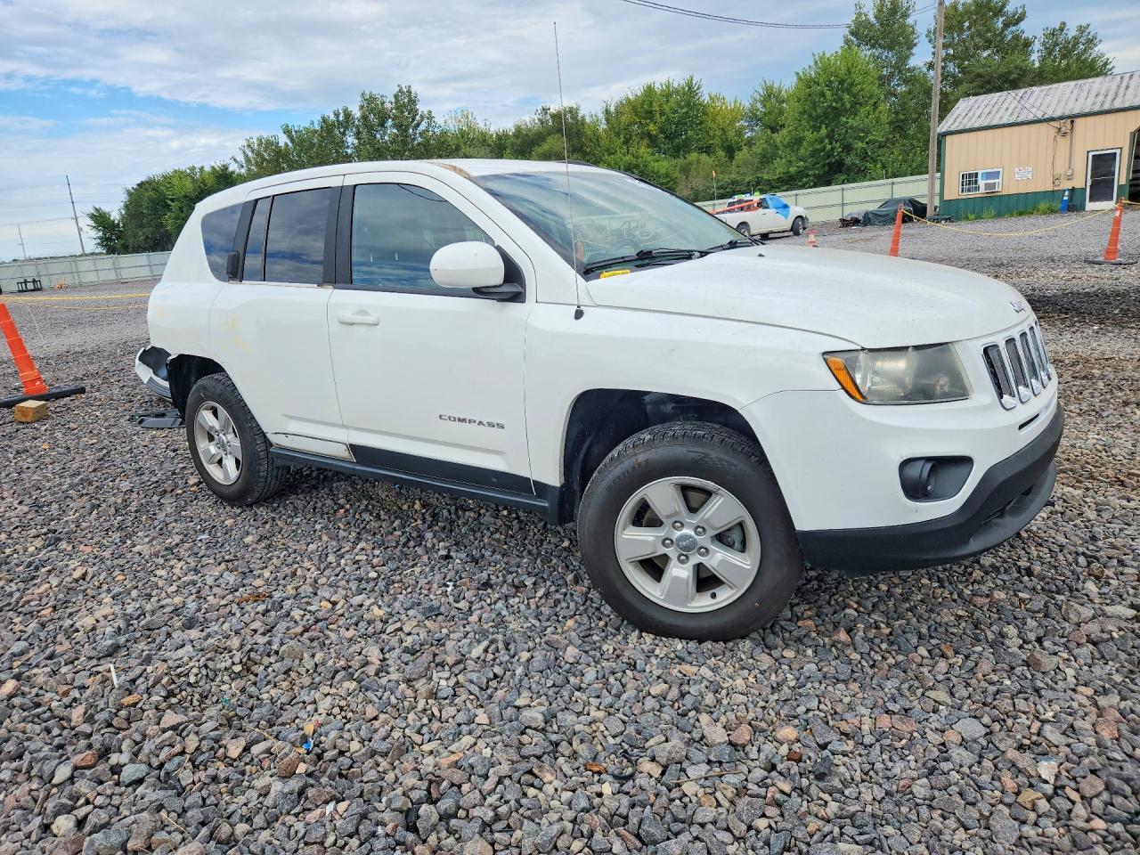 1C4NJCEB9GD542960 2016 JEEP COMPASS photo no. 4
