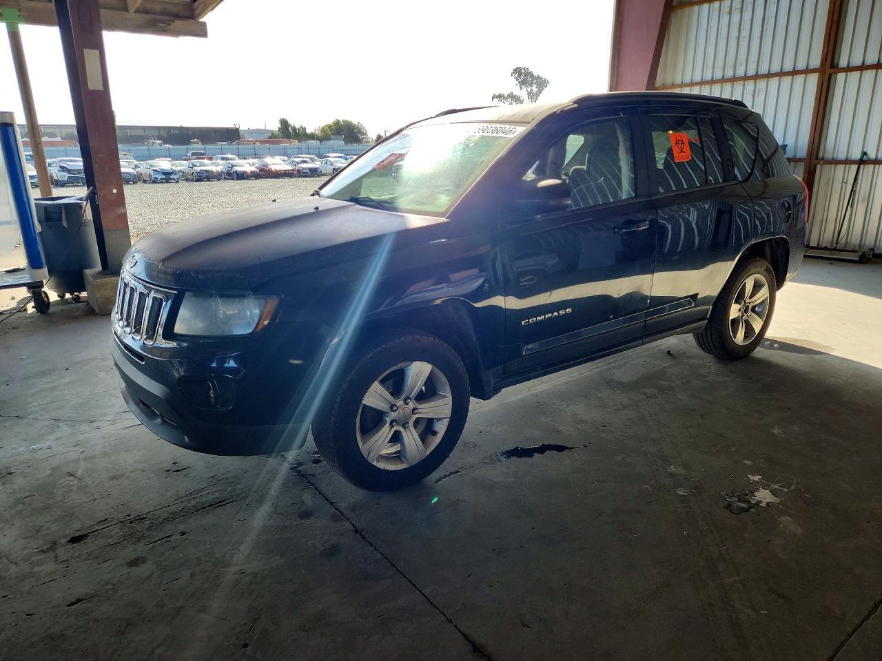 2016 JEEP COMPASS 1C4NJDBB4GD636061