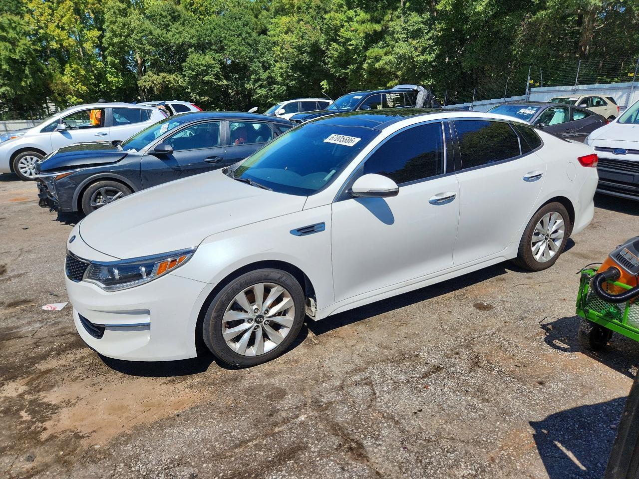 2016 KIA OPTIMA 5XXGU4L35GG086687