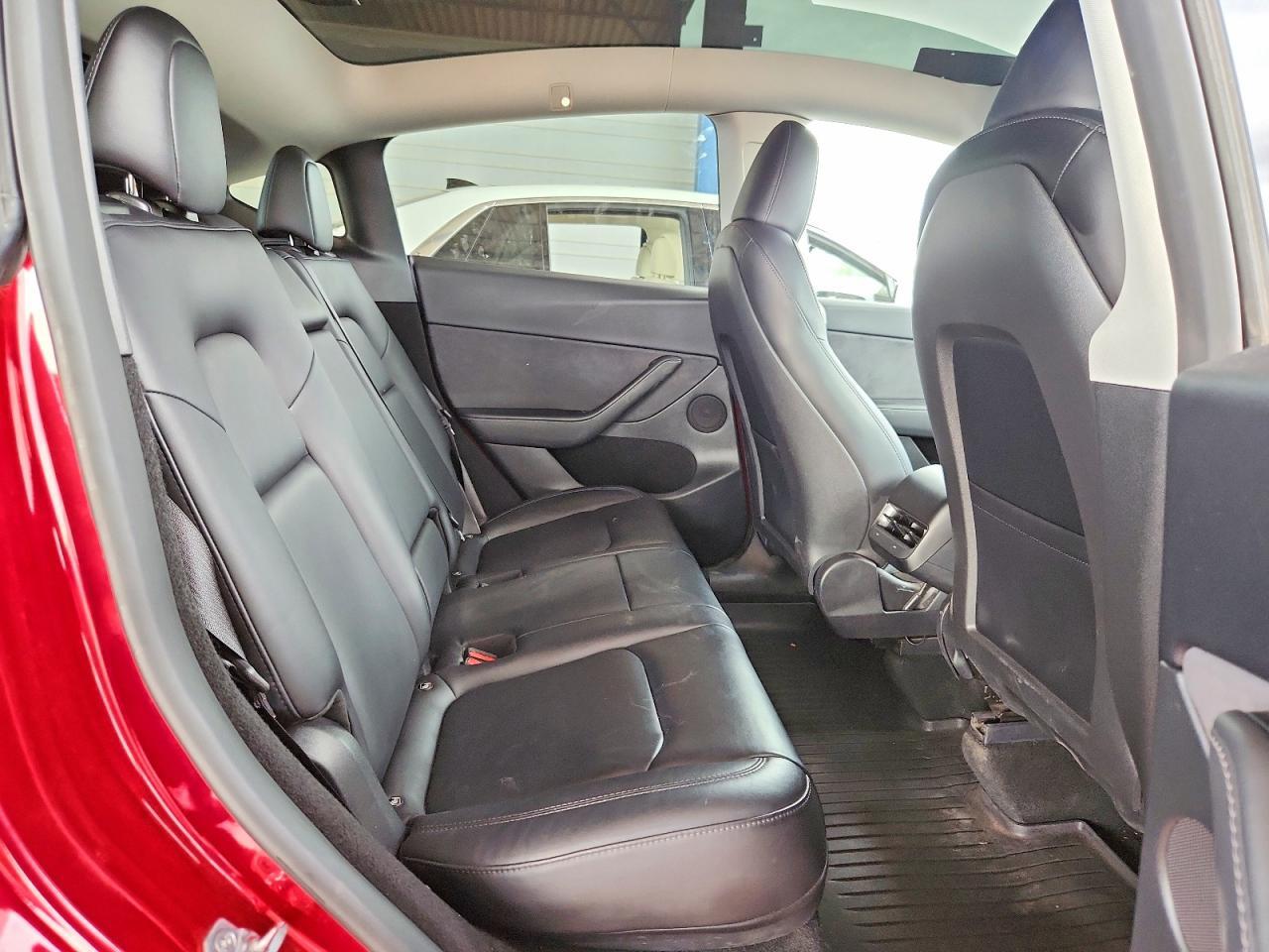 2024 TESLA MODEL Y — Фото 11 из 13