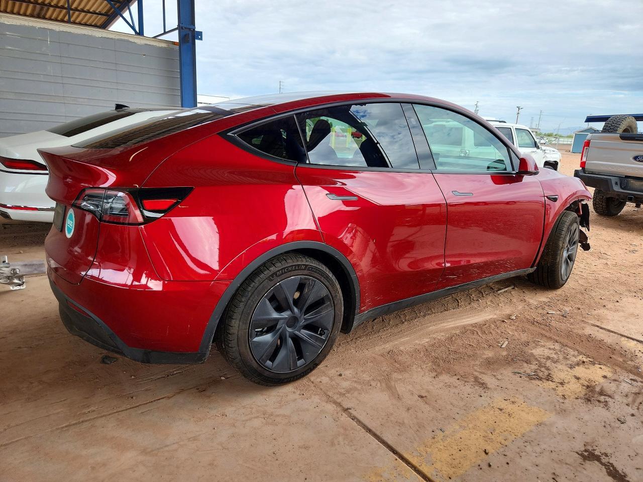 2024 TESLA MODEL Y — Фото 3 из 13
