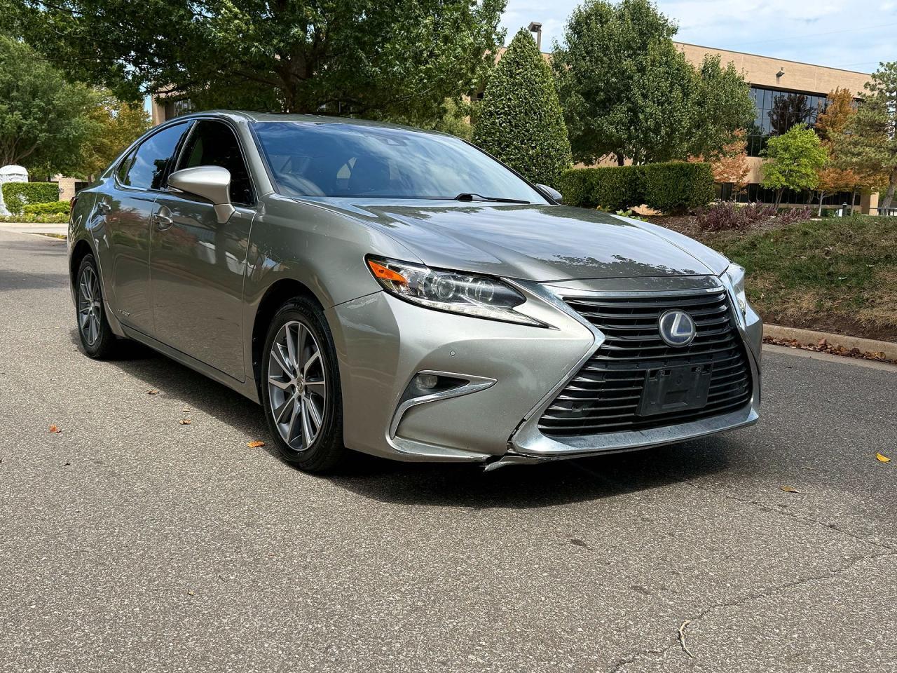 2018 LEXUS ES JTHBW1GG1J2177385