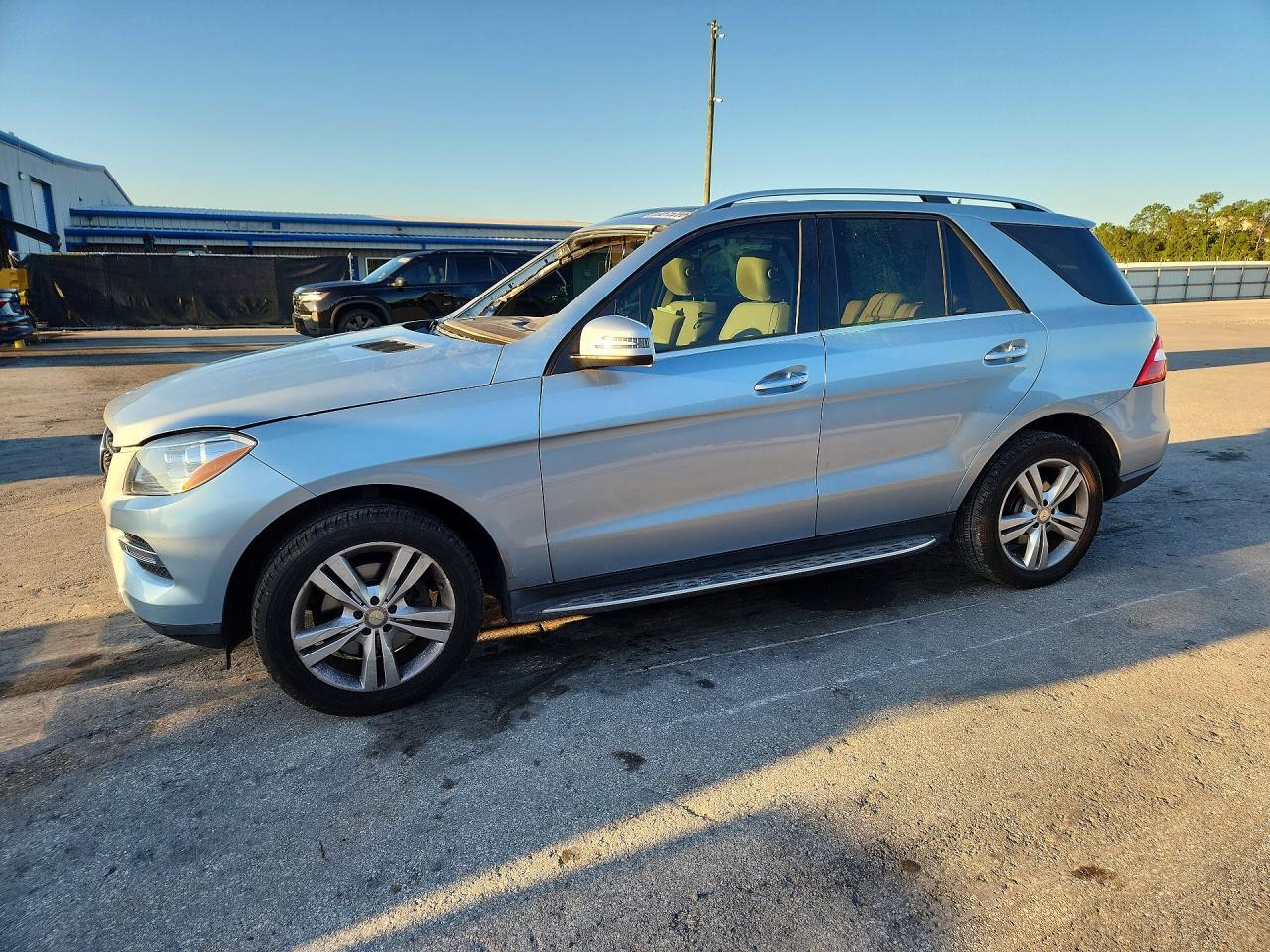 2015 MERCEDES-BENZ ML 4JGDA5JB1FA586296