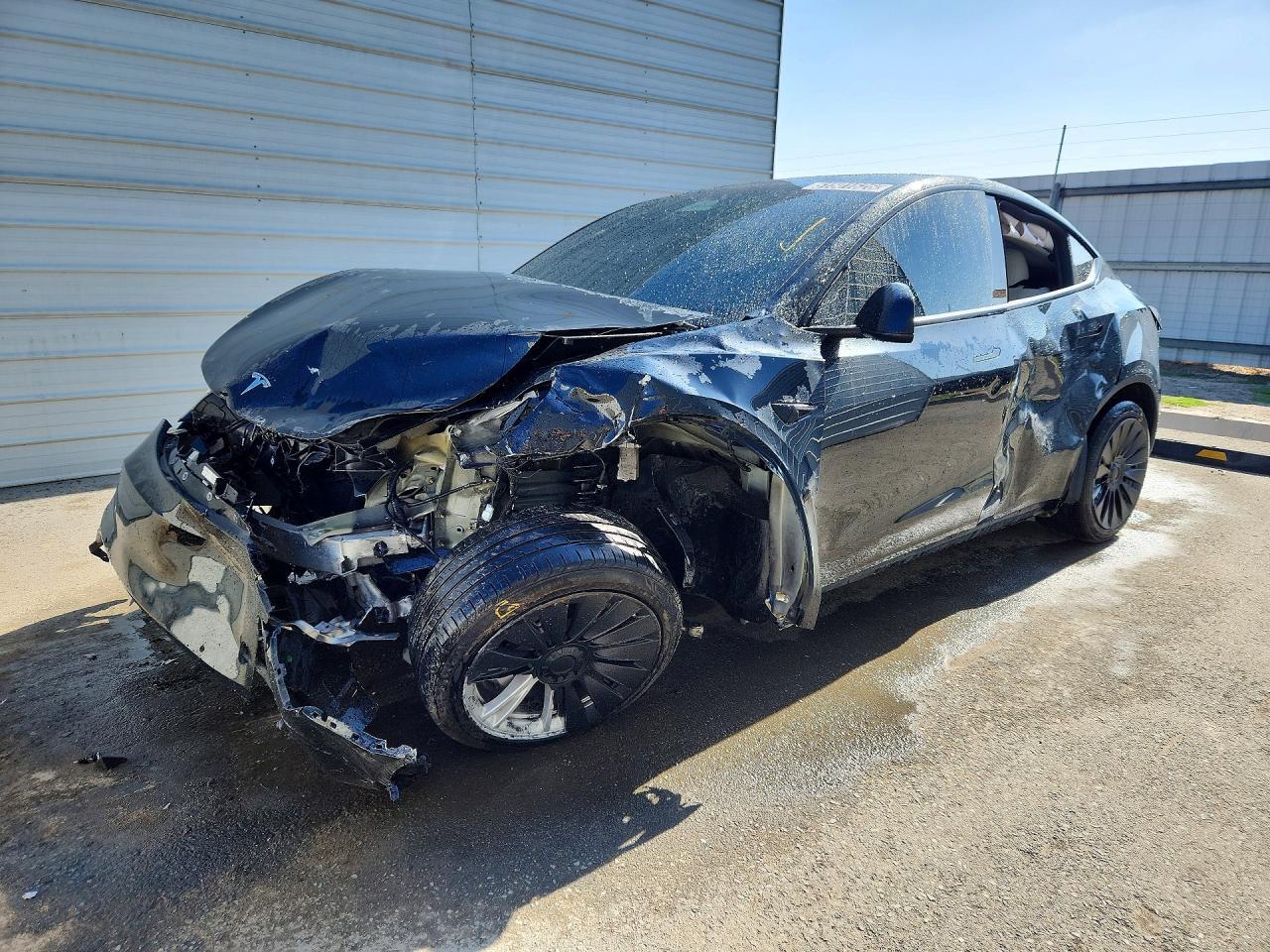 2022 TESLA MODEL Y 7SAYGDEE1NF354891
