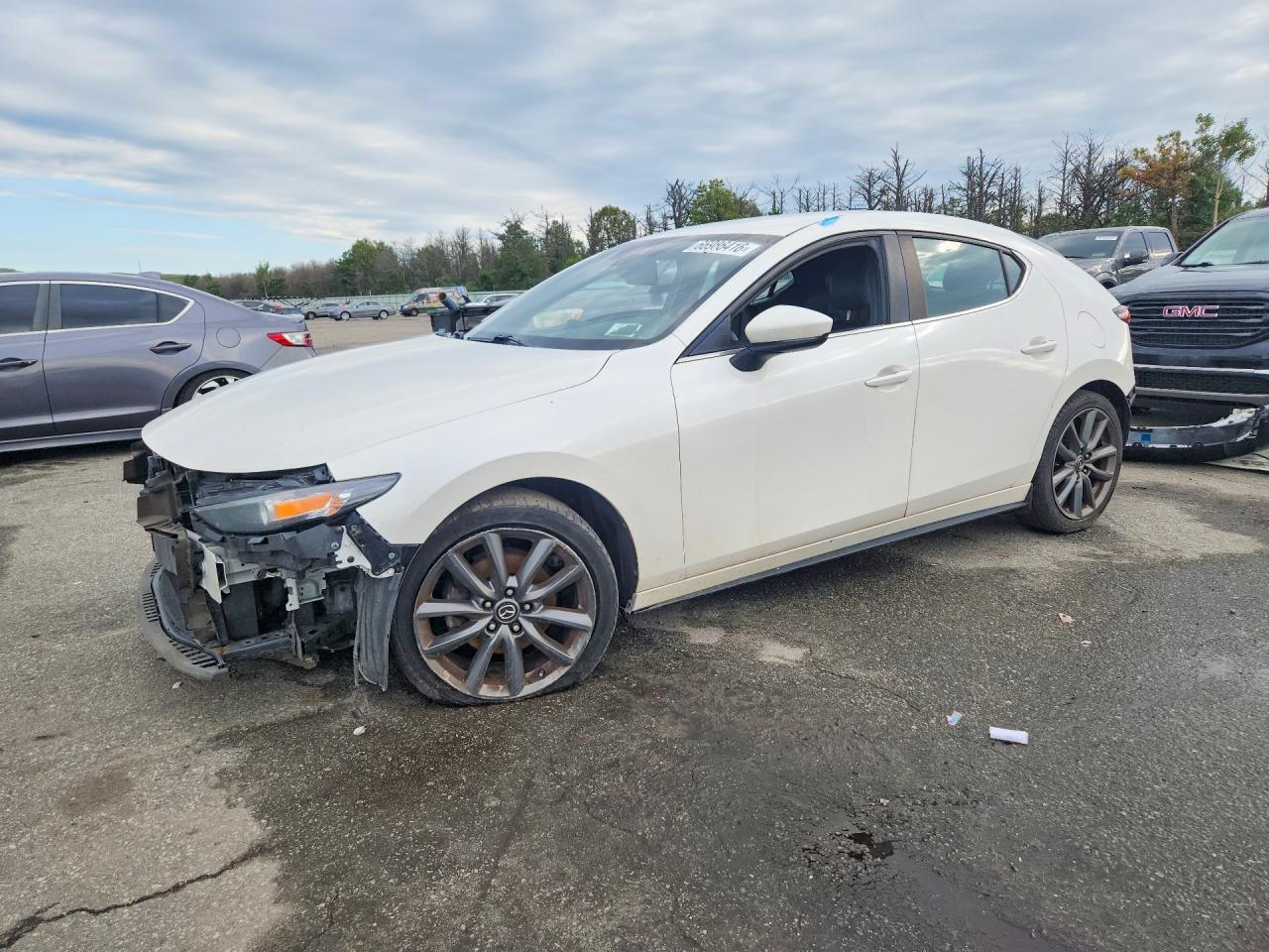 2019 MAZDA 3 JM1BPBMM8K1128254