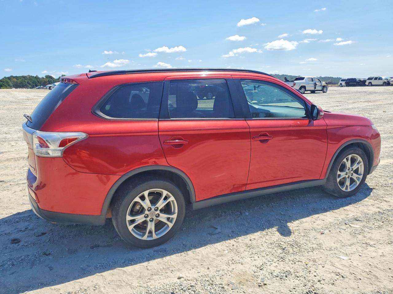 JA4AD3A33FZ004450 2015 MITSUBISHI OUTLANDER photo no. 3