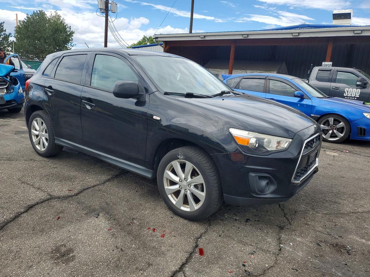 2015 MITSUBISHI OUTLANDER SPORT ES — Фото 4 из 12