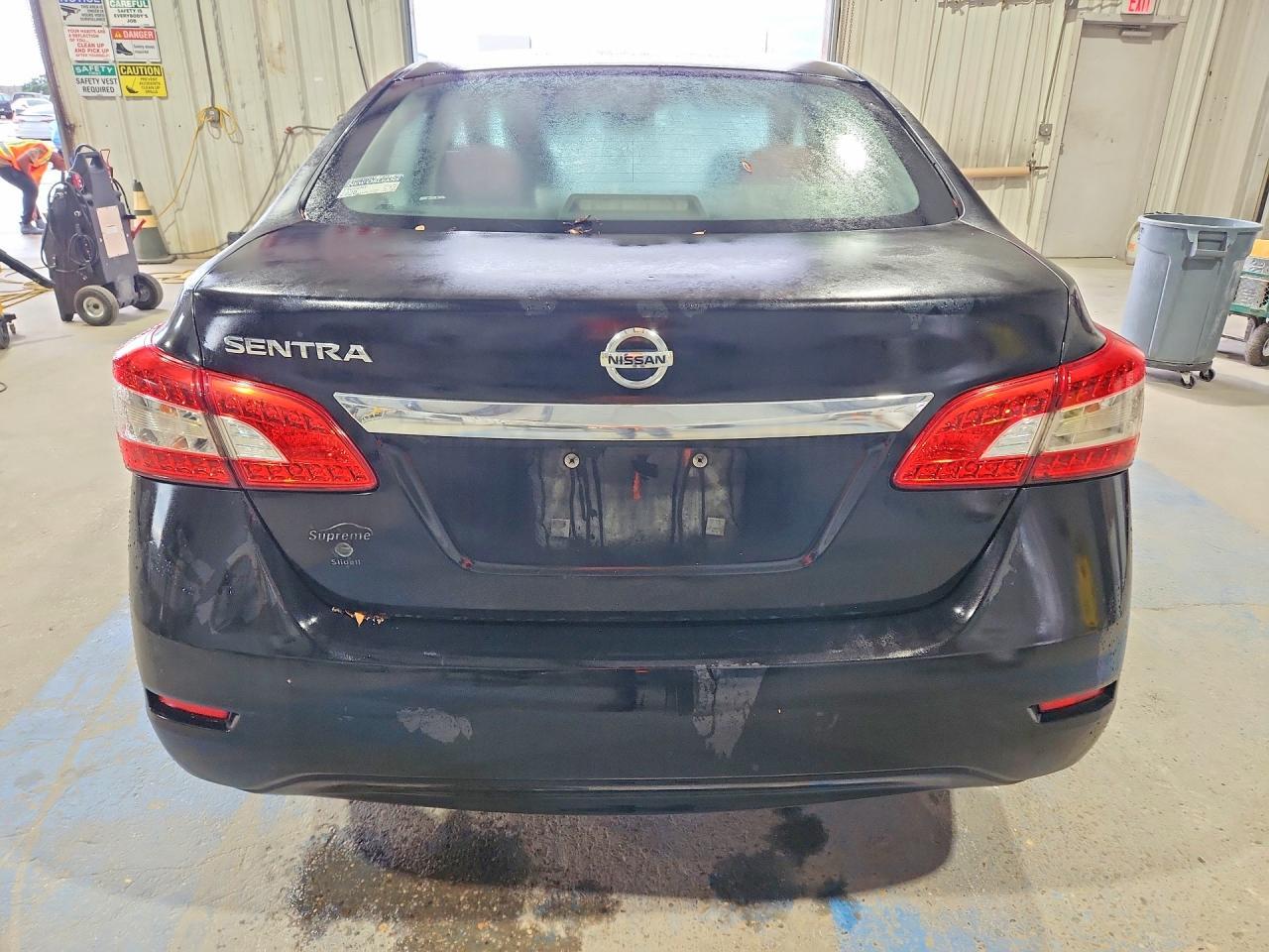 2015 NISSAN SENTRA S — Фото 6 из 12