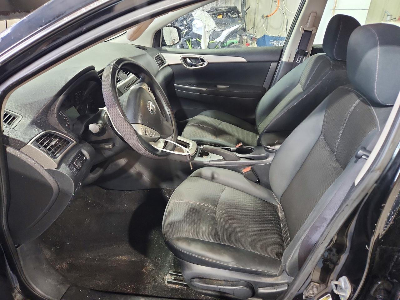2015 NISSAN SENTRA S — Фото 7 из 12
