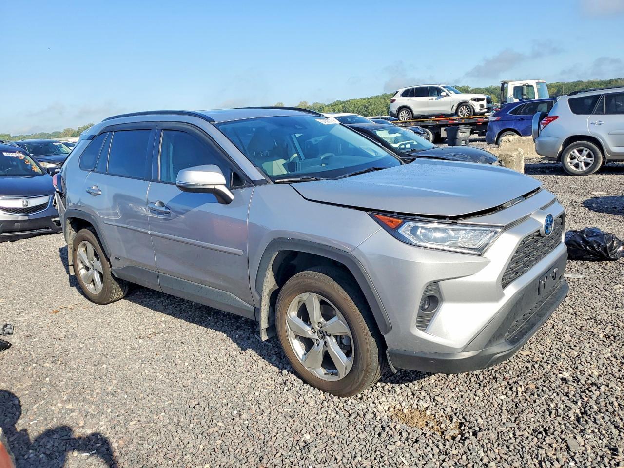 2021 TOYOTA RAV4 — Фото 4 из 13