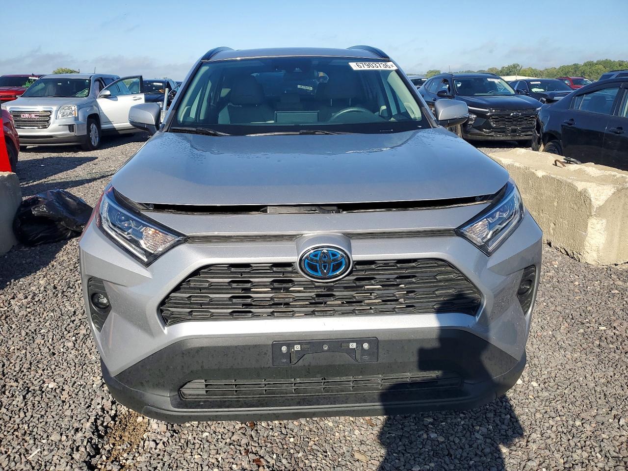 2021 TOYOTA RAV4 — Фото 5 из 13