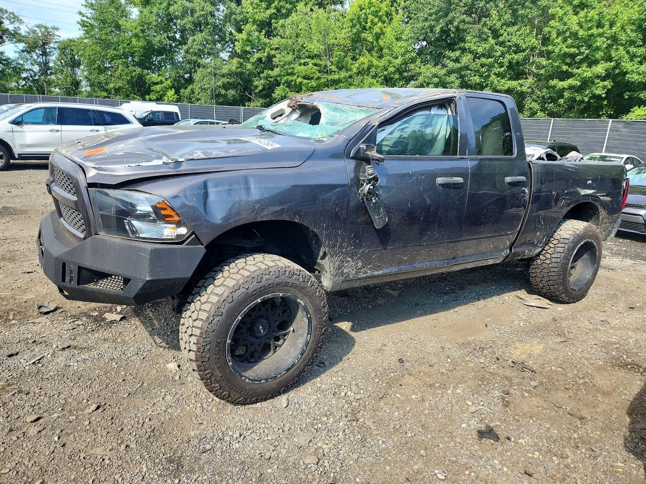 2018 RAM 1500 1C6RR7FT9JS290078