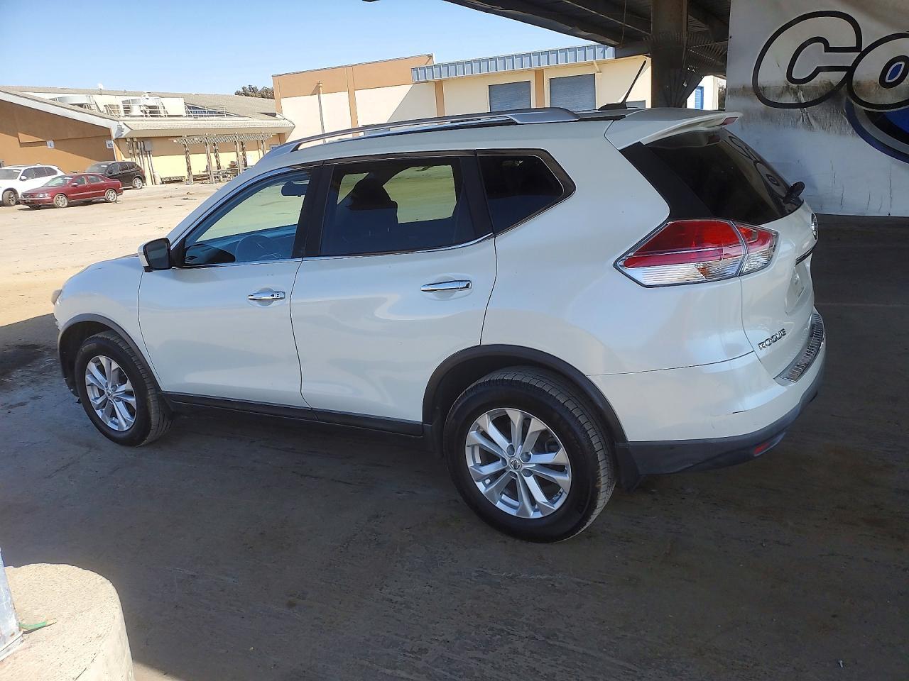 KNMAT2MV9GP660682 2016 NISSAN ROGUE photo no. 2