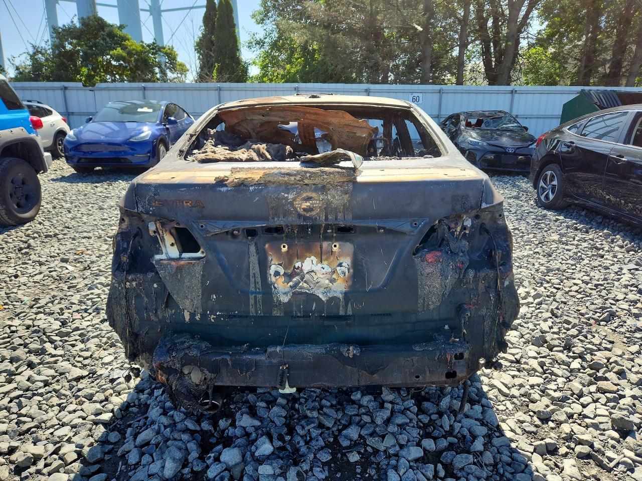 3N1AB7AP5HY339814 2017 NISSAN SENTRA photo no. 6
