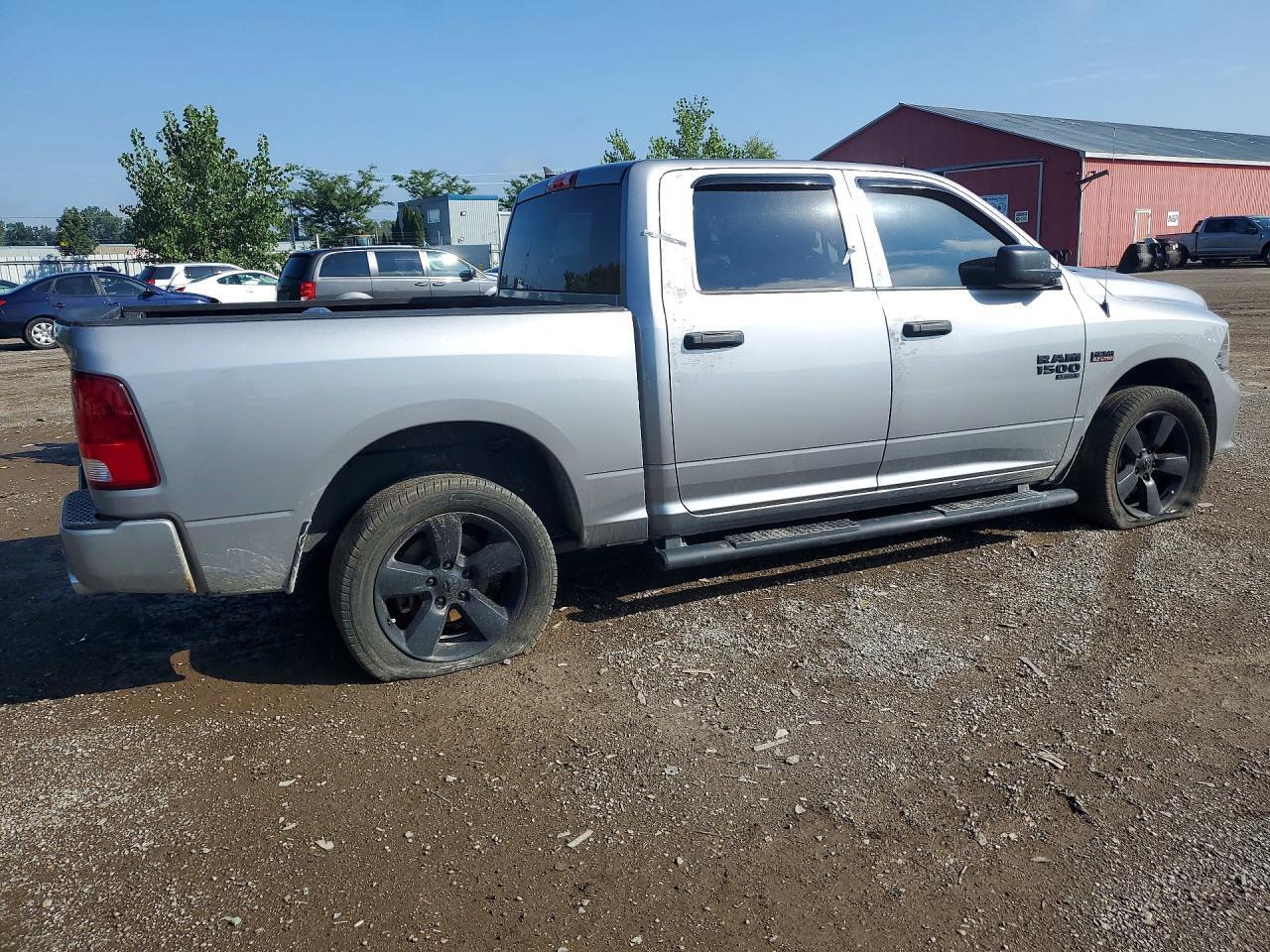 2019 RAM 1500 CLASSIC TRADESMAN — Фото 3 из 12