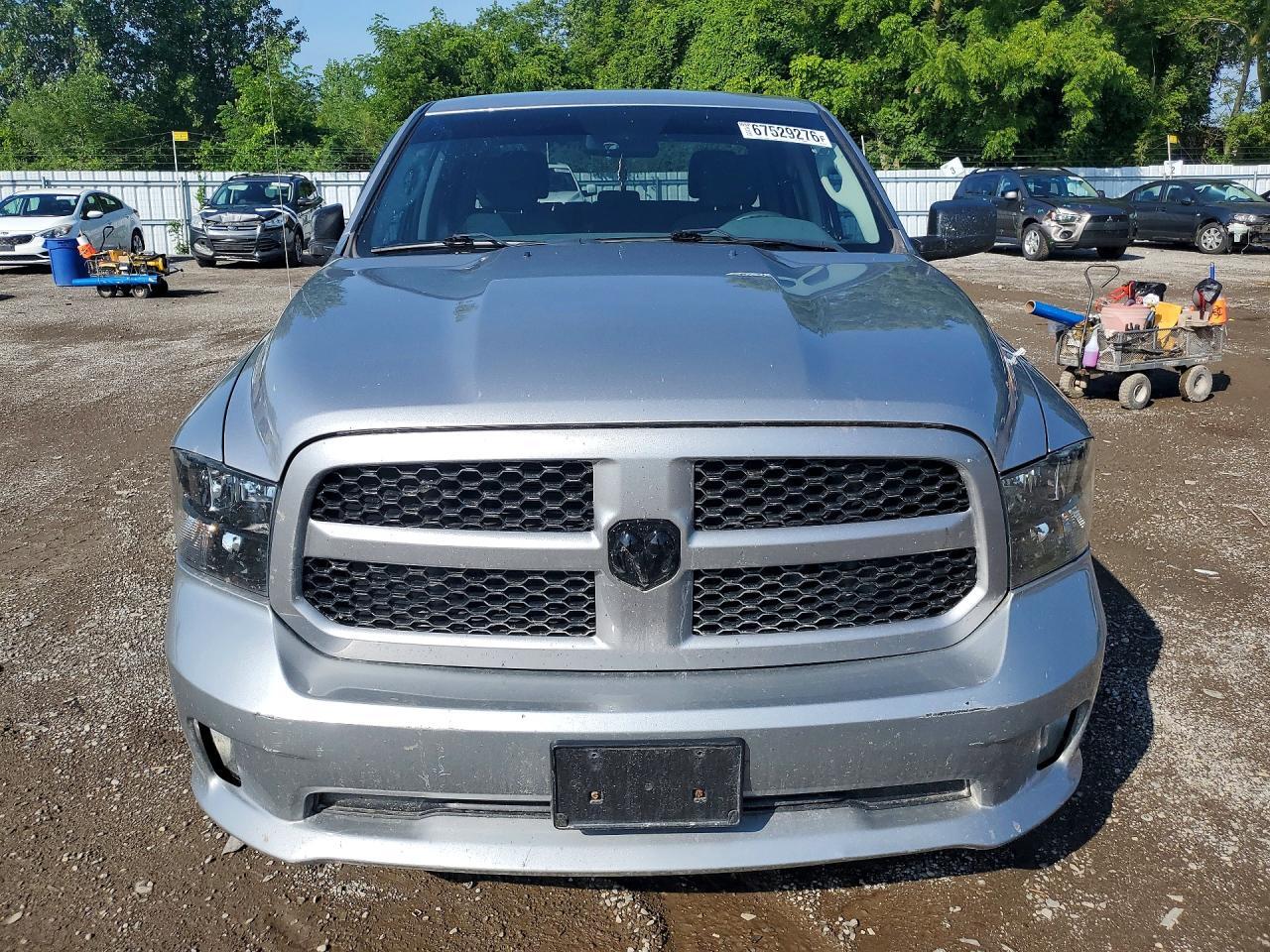 2019 RAM 1500 CLASSIC TRADESMAN — Фото 5 из 12