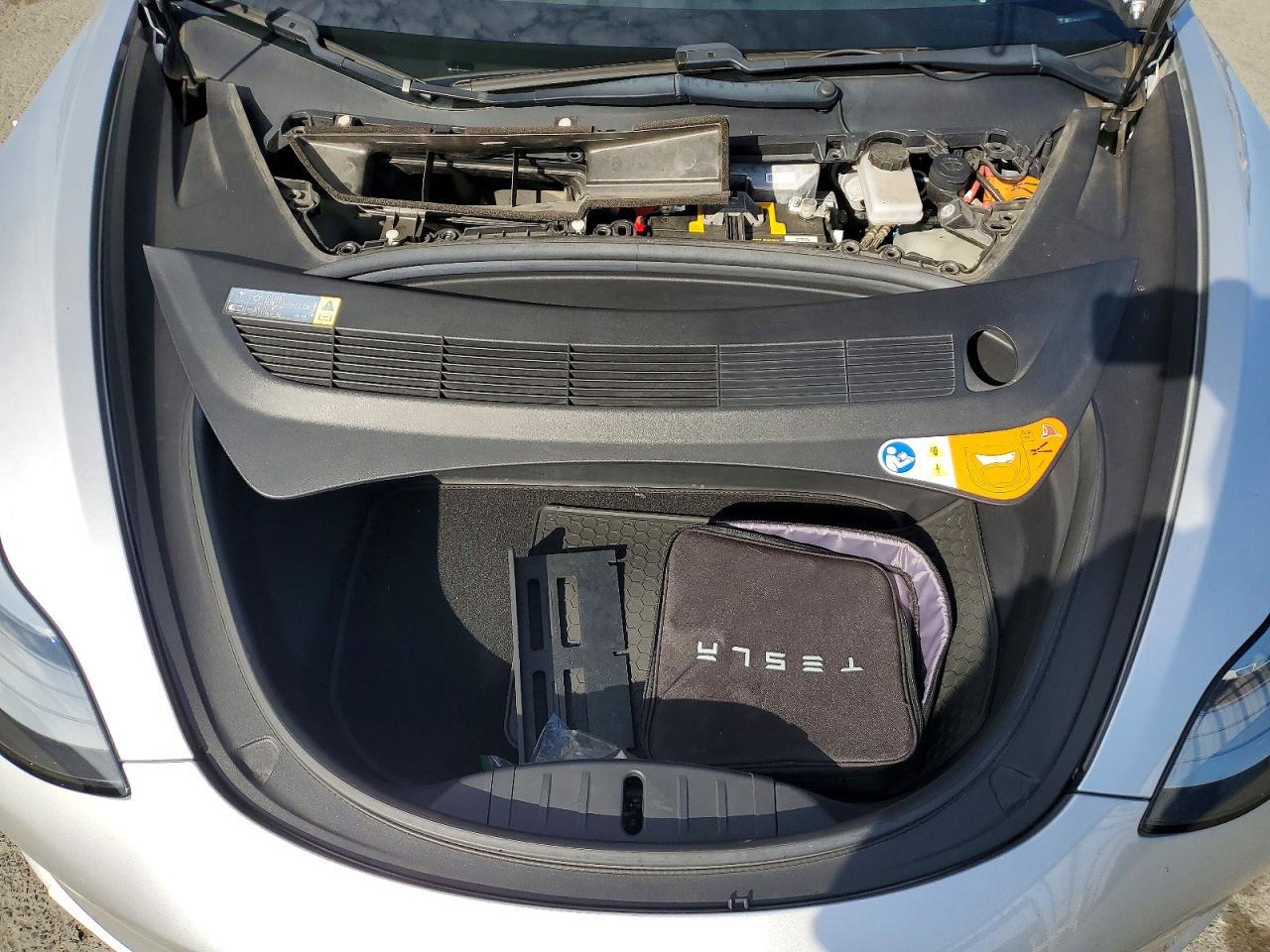 5YJ3E1EA2JF024339 2018 TESLA MODEL 3 photo no. 11