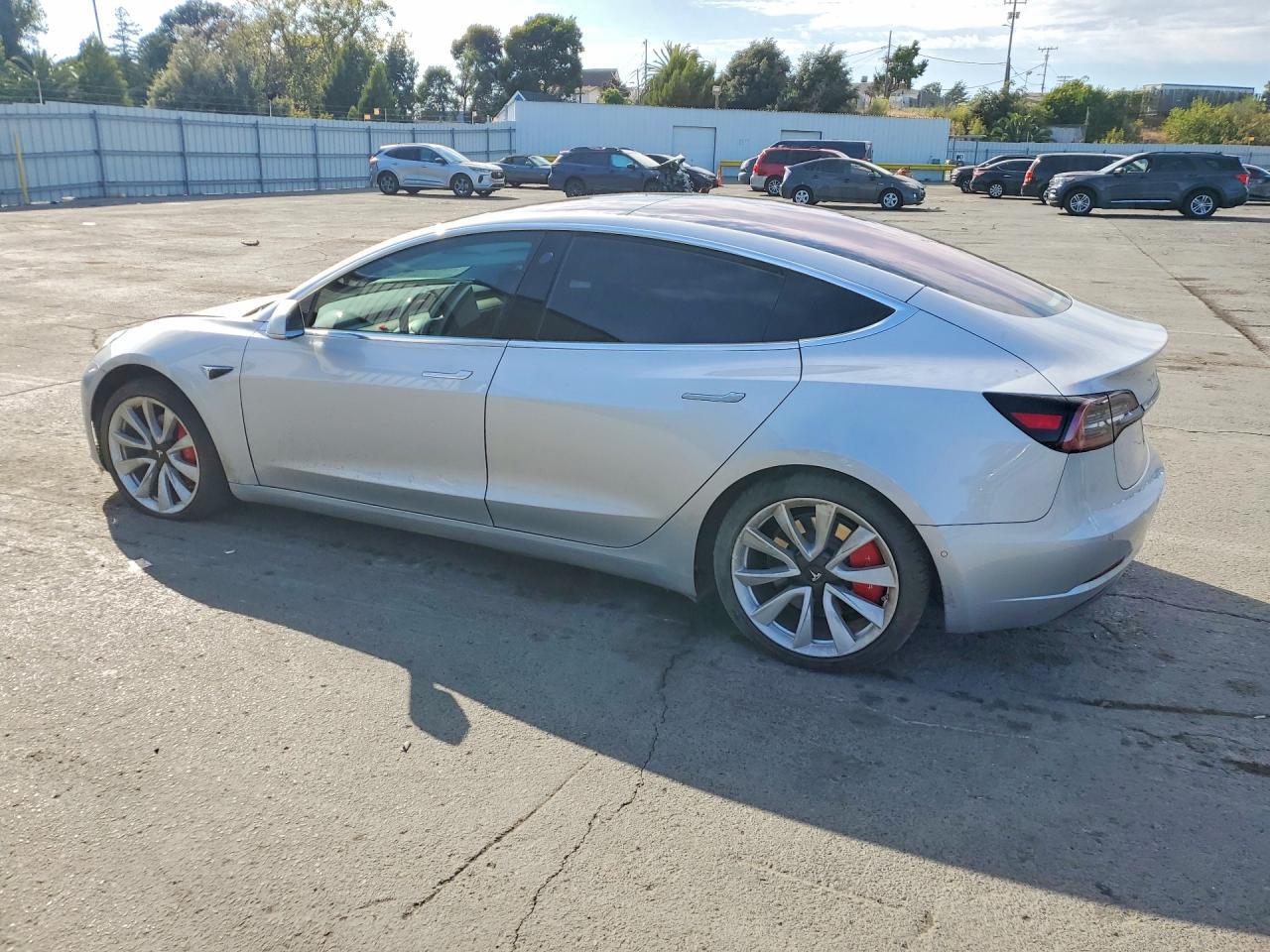 5YJ3E1EA2JF024339 2018 TESLA MODEL 3 photo no. 2