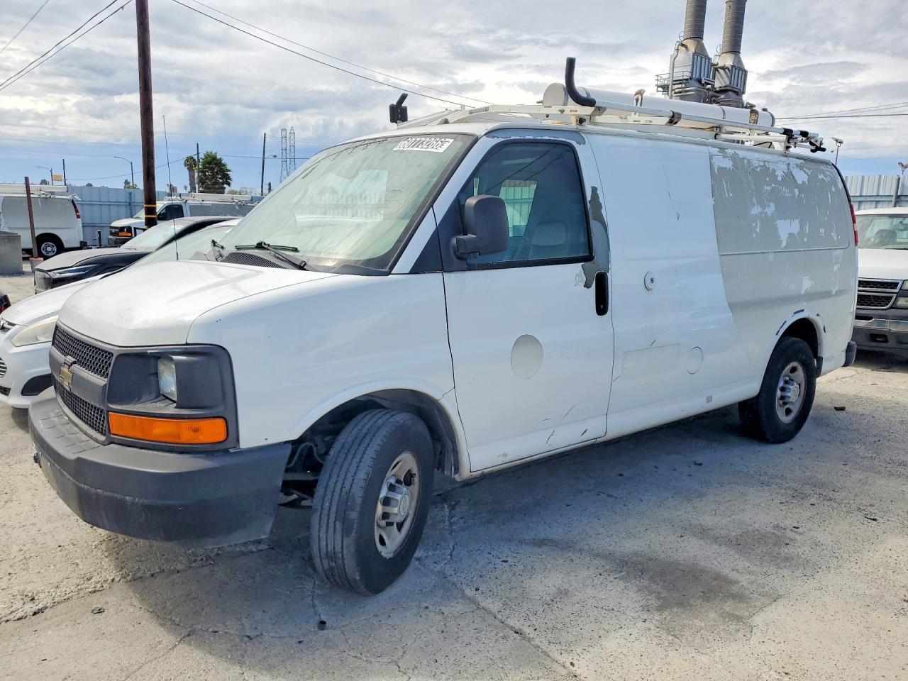 2011 CHEVROLET EXPRESS G2500 1GCWGFCB8B1129543