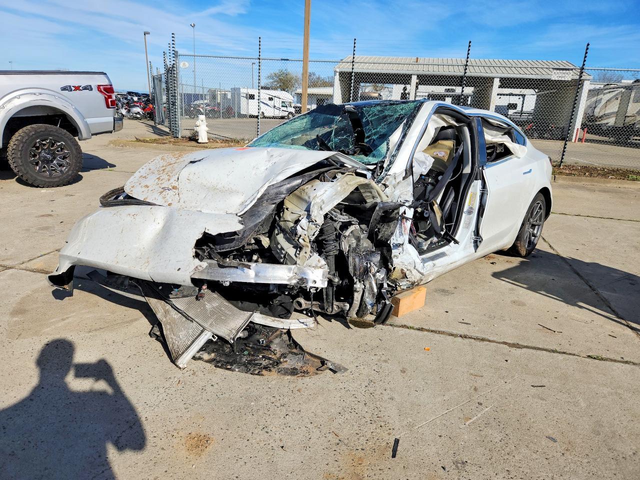 2019 TESLA MODEL 3 5YJ3E1EB7KF182590