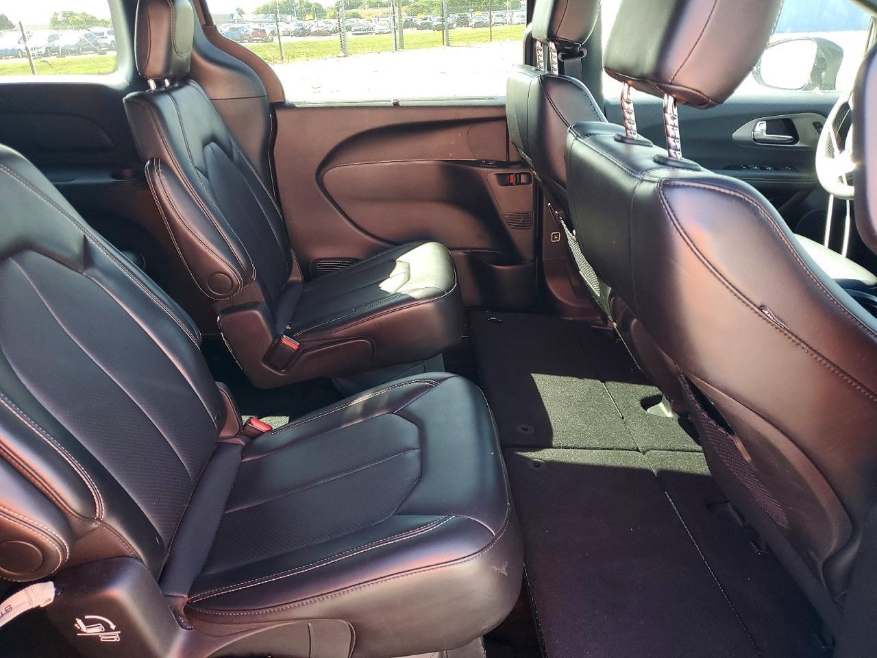 2025 CHRYSLER PACIFICA SELECT — Фото 11 из 13
