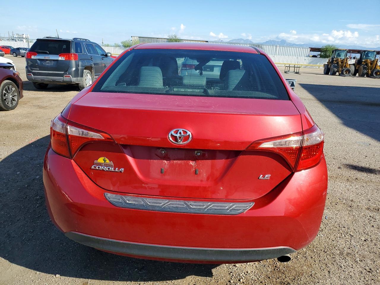 2T1BURHE4HC772083 2017 TOYOTA COROLLA photo no. 6