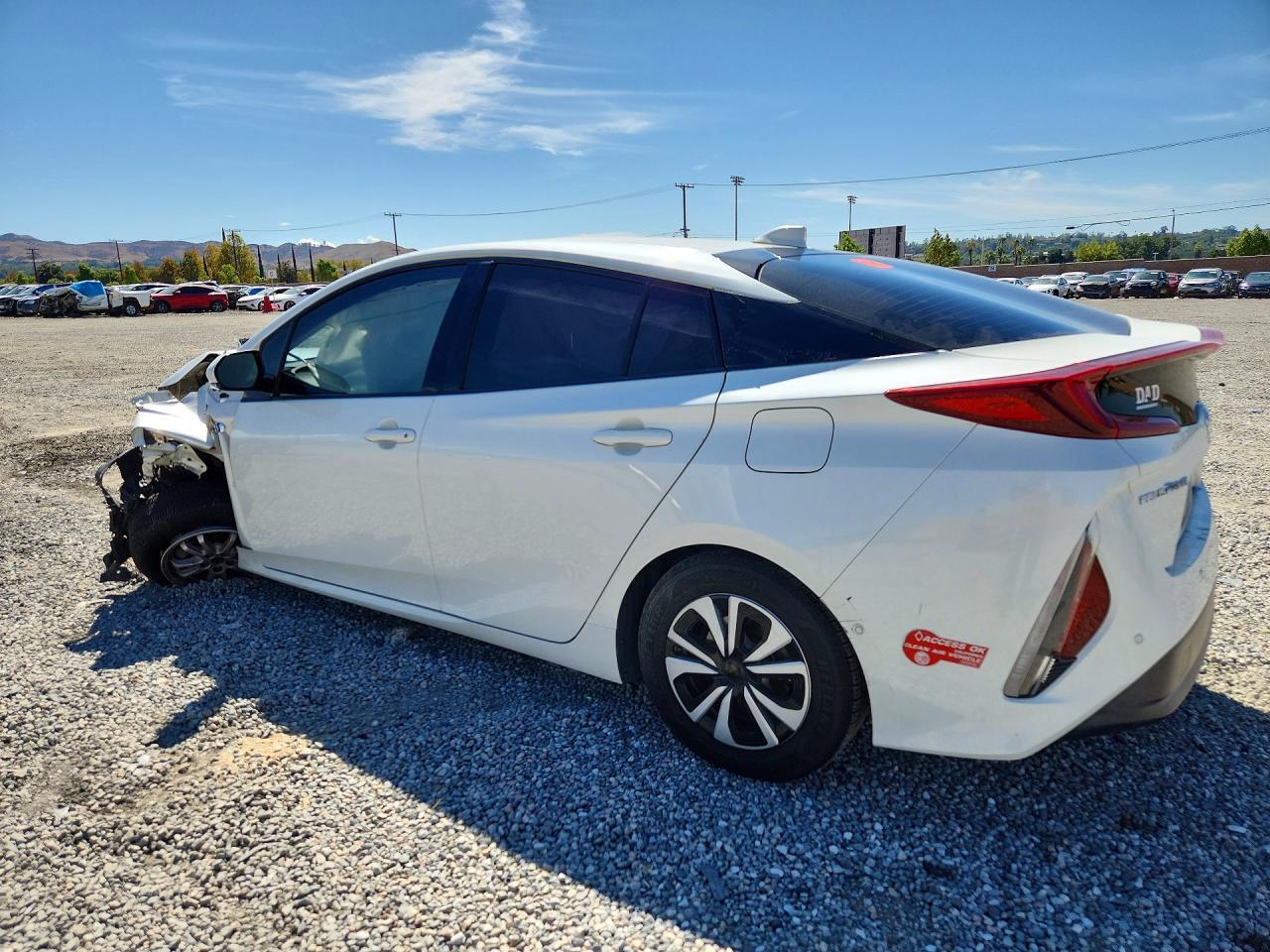 2017 TOYOTA PRIUS PRIME ADVANCED — Фото 2 из 12