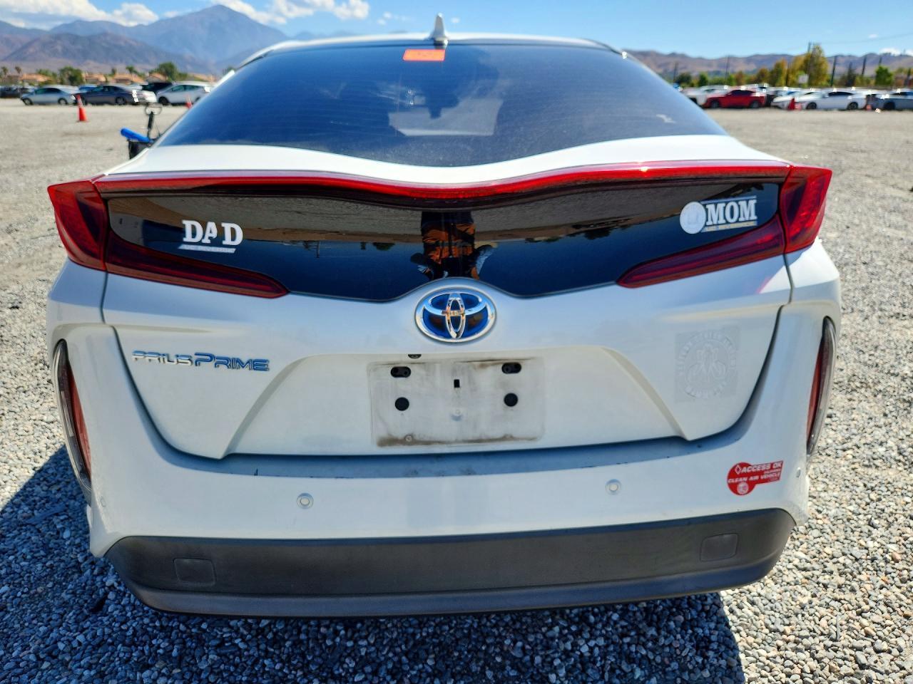 2017 TOYOTA PRIUS PRIME ADVANCED — Фото 6 из 12