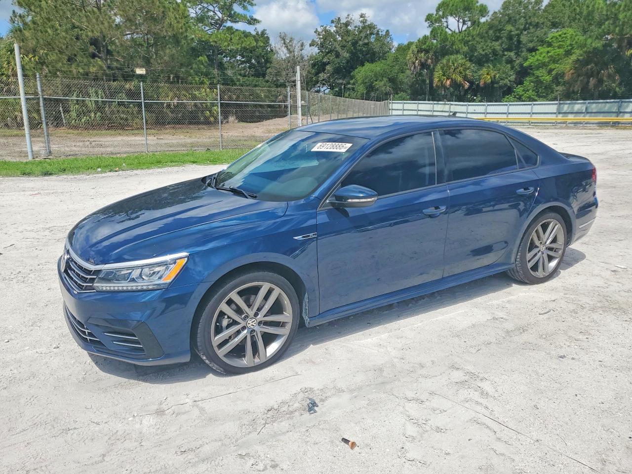 2018 VOLKSWAGEN PASSAT 1VWAA7A31JC020306